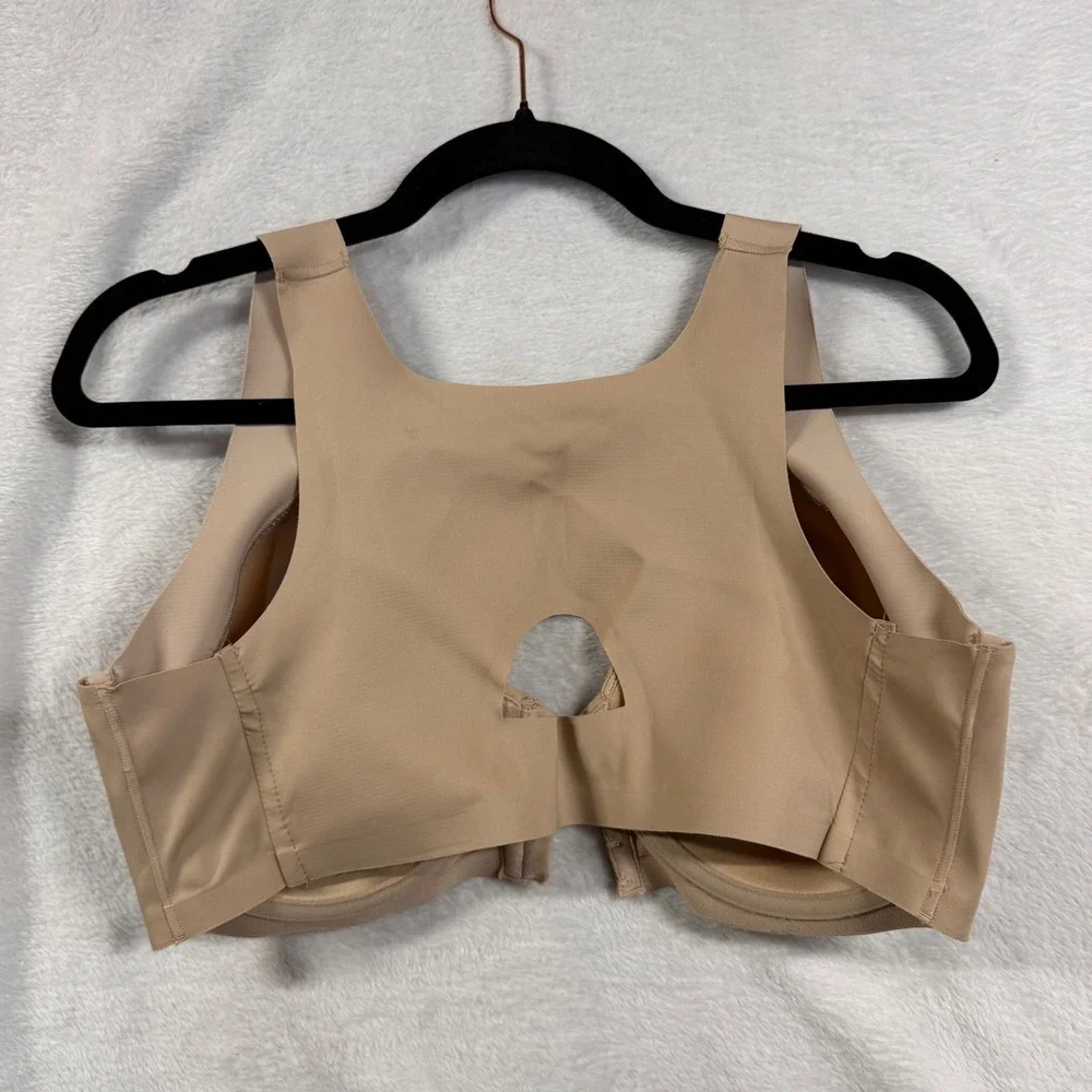 Bali 40DD Tan Beige Comfort Revolution Front Closure Racerback Bra Everyday Yoga